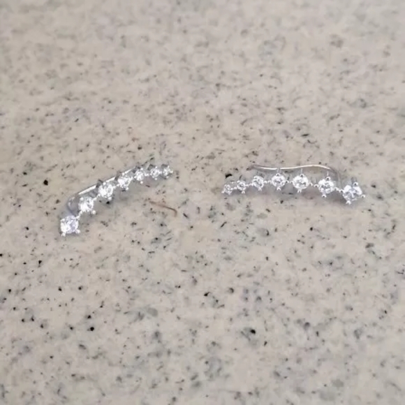 NEW 925 Sterling Silver Diamond Star Ear Climbers - Picture 16 of 16